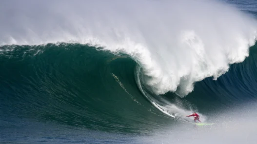 Nazaré vague géante