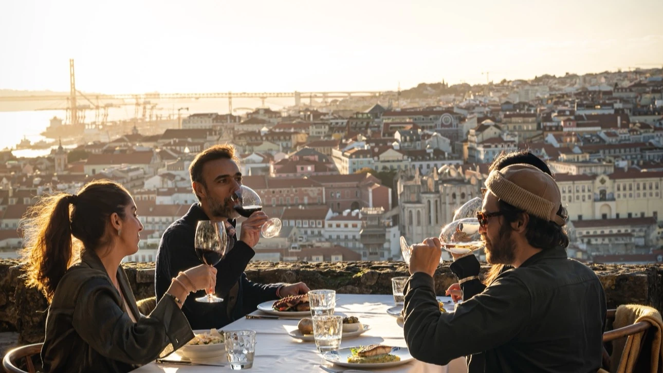 À la table du 1147 : au cœur du Castelo São Jorge