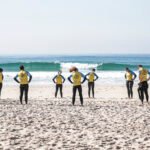 Première vague : on a testé un cours de surf à Lisbonne